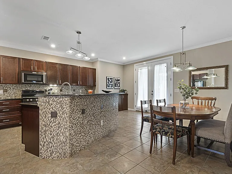 1114 Ruea St — Photo 15