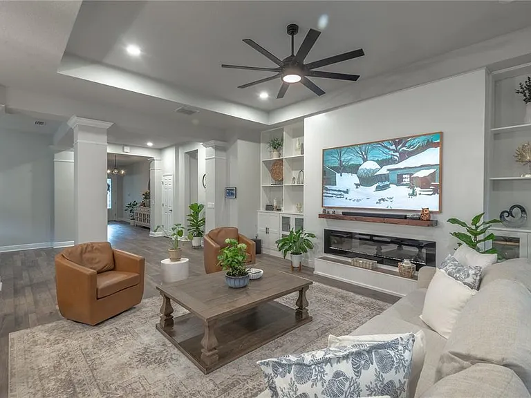 16459 Courtyard Loop — Photo 9