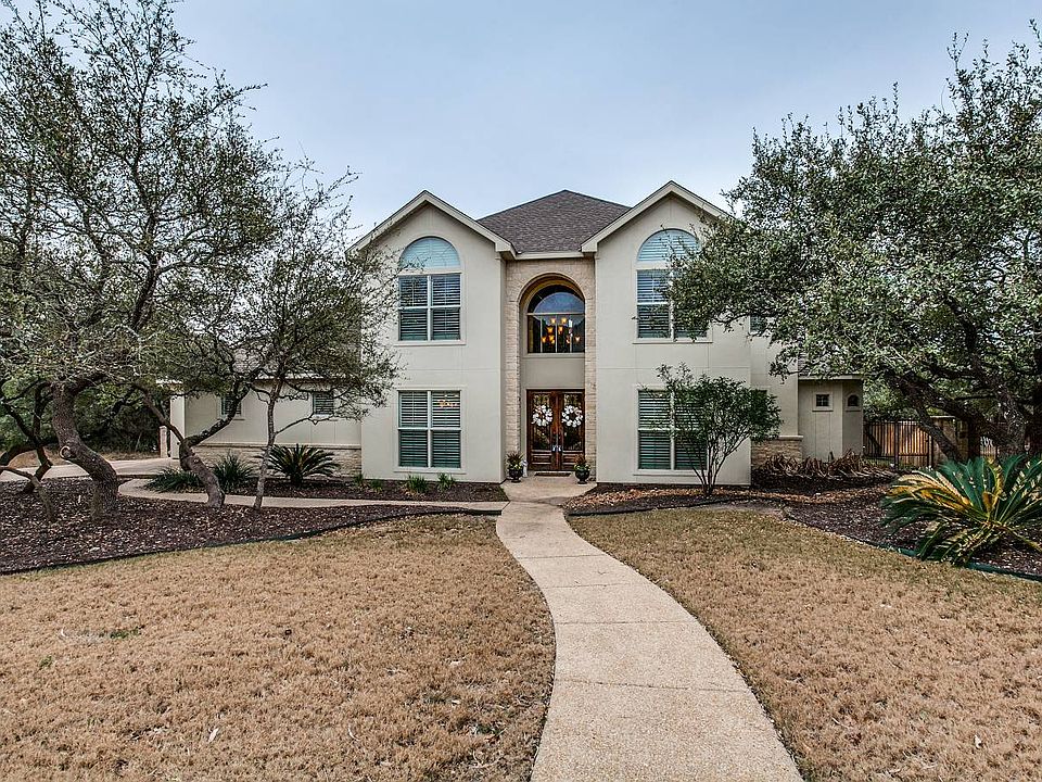 1st image of 8050 Colonial Woods
