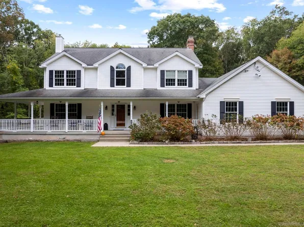 16 Fawn Drive, Ledyard, CT 06335