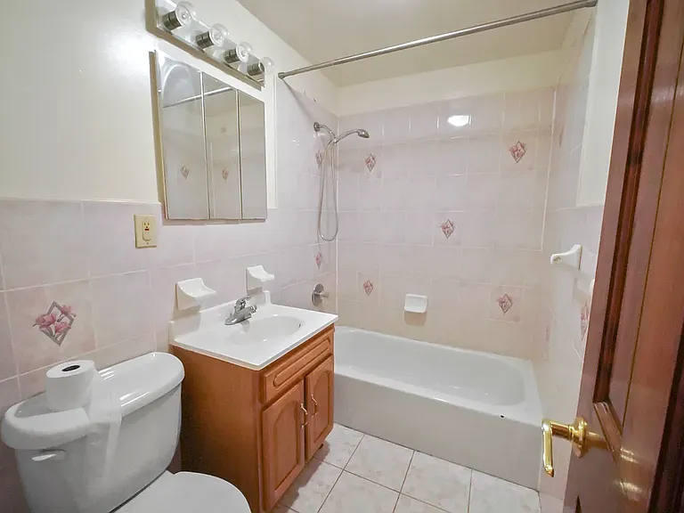 50 Van Buren St #1 — Photo 10