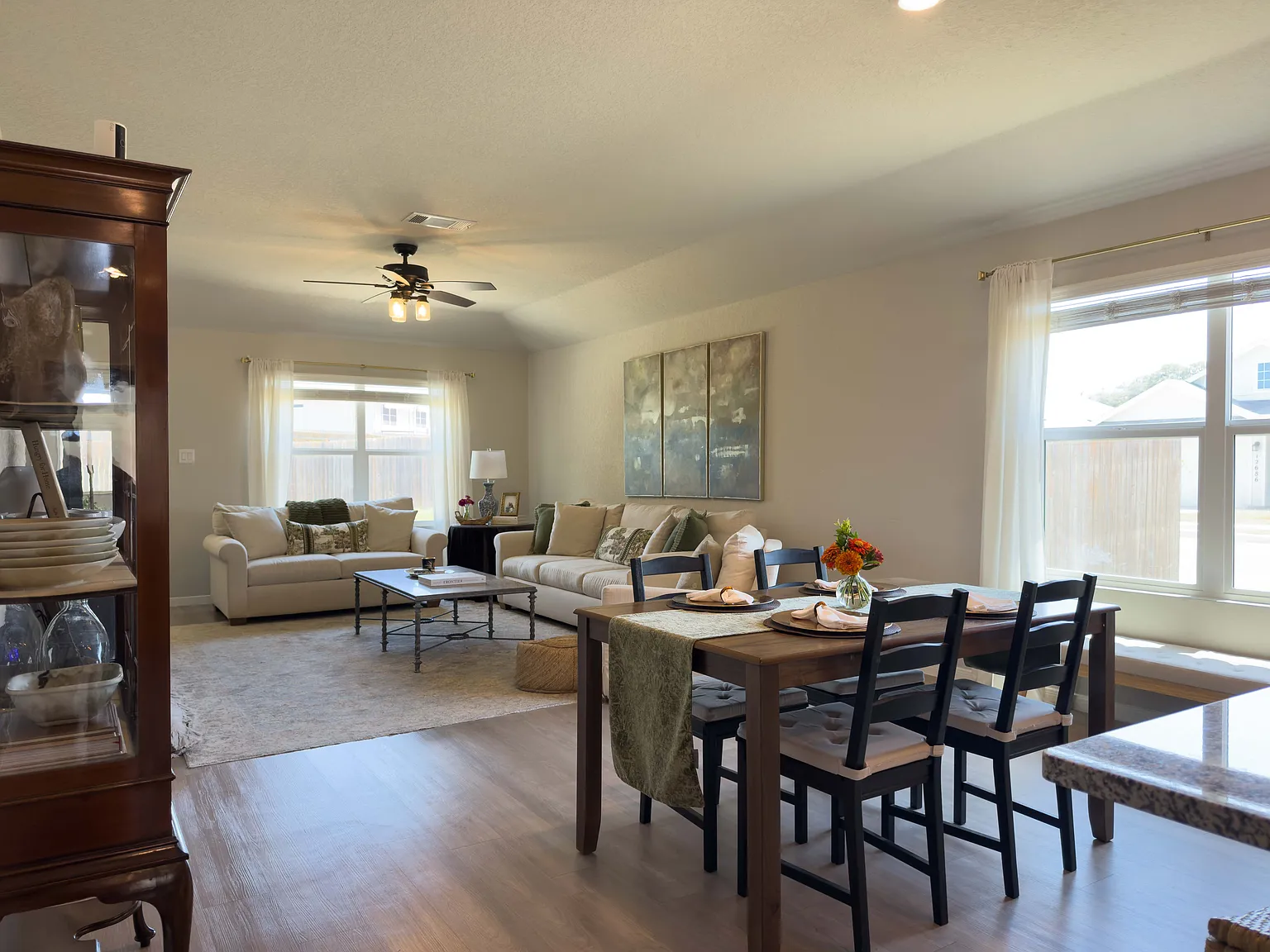 3 bed, 1645 sqft, $1,800 — Photo 4