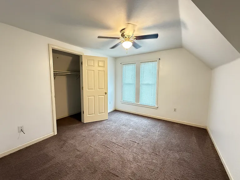 1331 Forest Ave — Photo 10