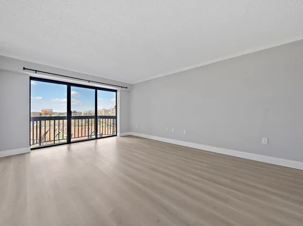 15 N Beacon St #401, Allston, MA 02134