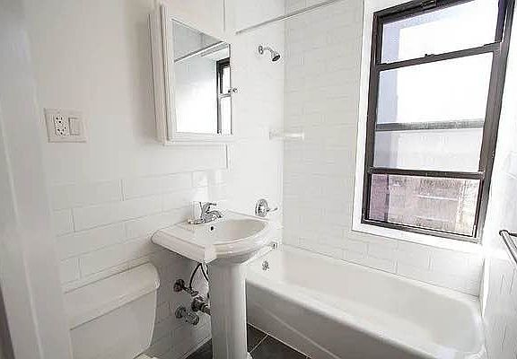5th image of 2 Manhattan Ave APT 13