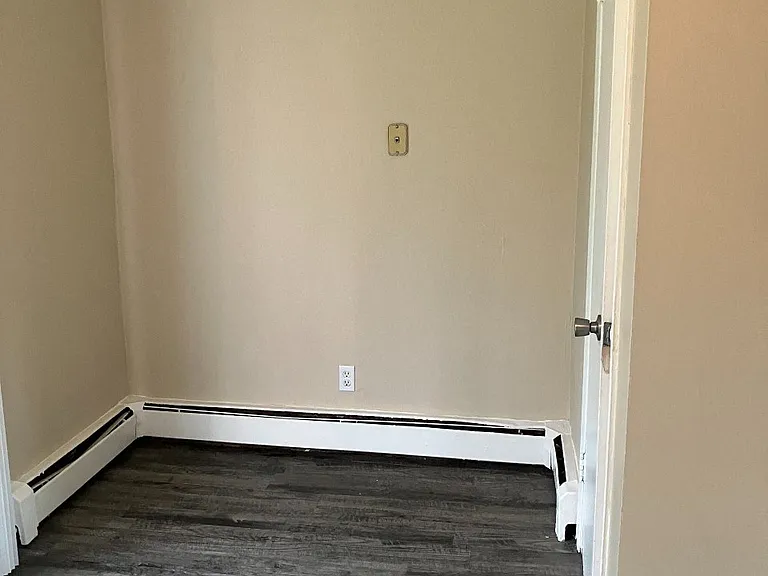 Evergreen Village Apartments & Townhouses — Photo 57