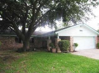 8015 Bunker Wood Ln, Houston, TX 77086