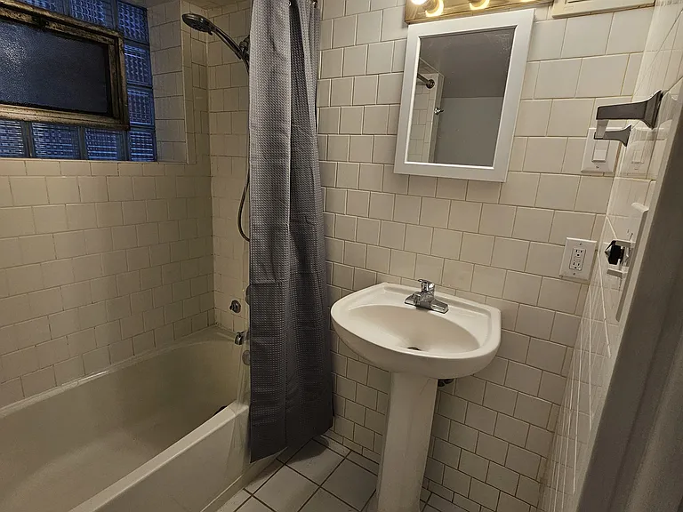 5331 W Windsor Ave #G — Photo 15