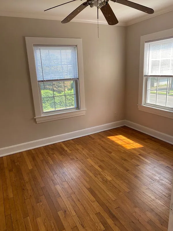 2 bed, 1.0 bath, 1000 sqft, $1,950 — Photo 2