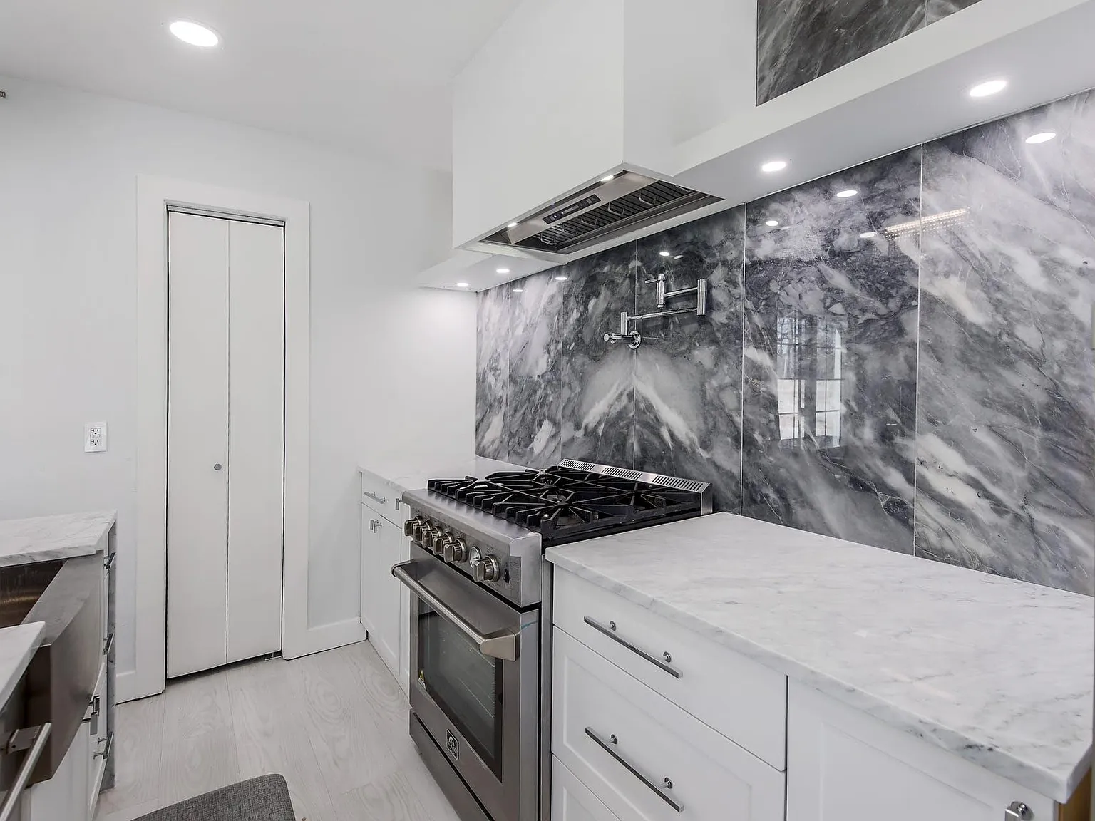 8505 Spearman Dr — Photo 3