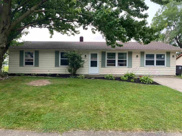 7426 Regina Dr, Fort Wayne, IN 46815