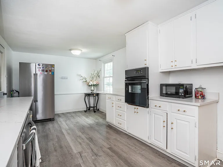 25 Greensview Dr — Photo 8