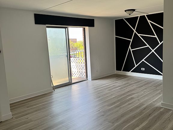 4th image of 1463 Mercury Dr APT 427