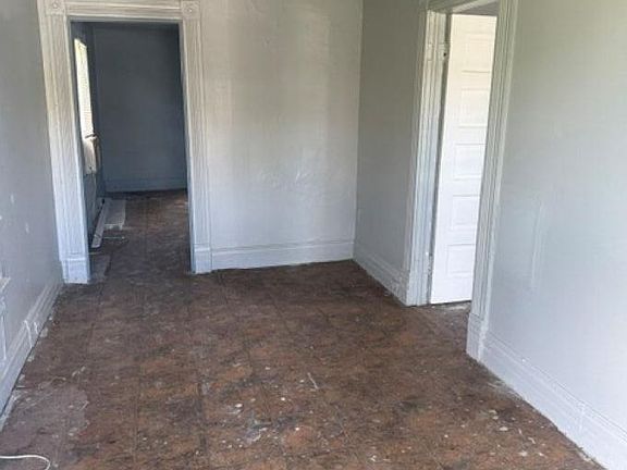 4th image of 292 Decatur St