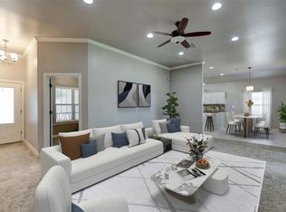 1828 Ridgeway Dr, Yukon, OK 73099