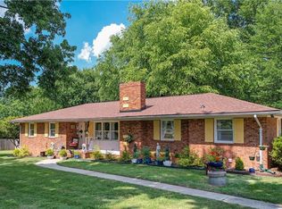 7508 Summerfield Rd, Summerfield, NC 27358