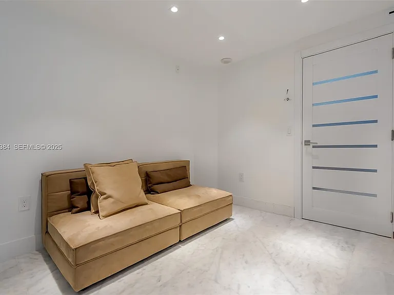 6423 Collins Ave #304 — Photo 11