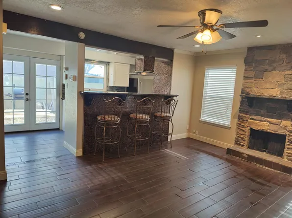 10800 Towner Ave NE APT B, Albuquerque, NM 87112