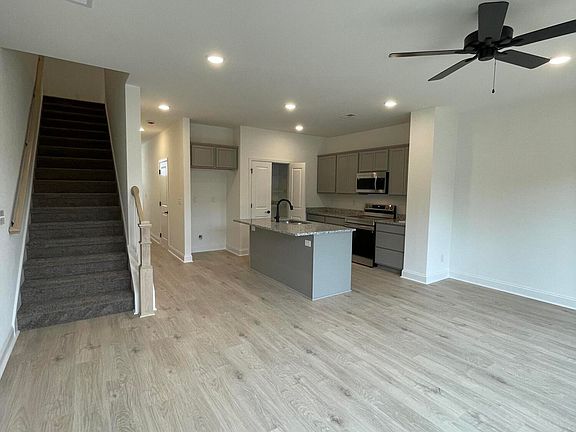 3rd image of 9140 Rolling Stone Way