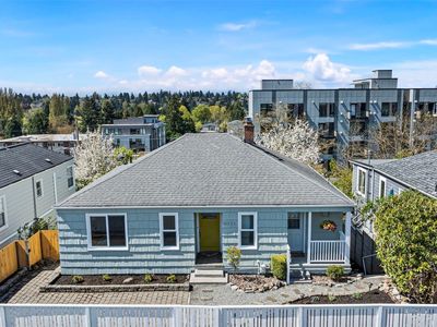9731 Phinney Avenue N, Seattle, WA, 98103