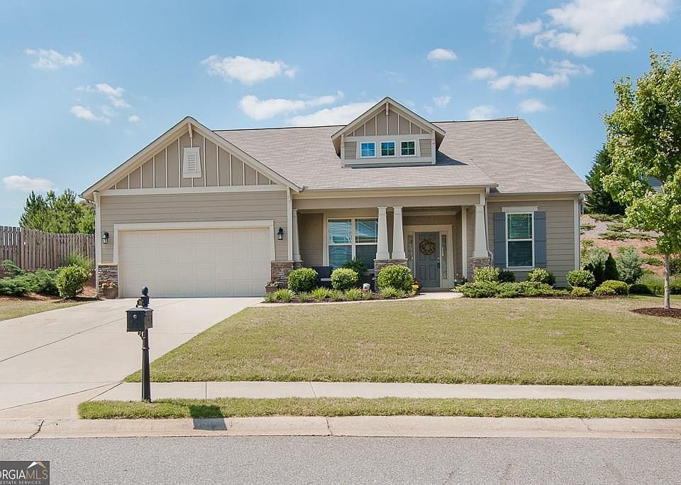 1st image of 803 Cotton Creek Dr