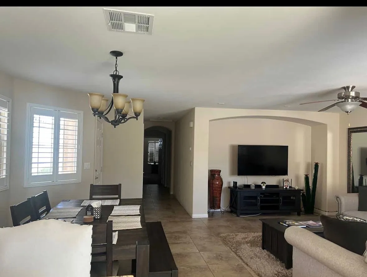 3 bed, 1404 sqft, $1,850 — Photo 2