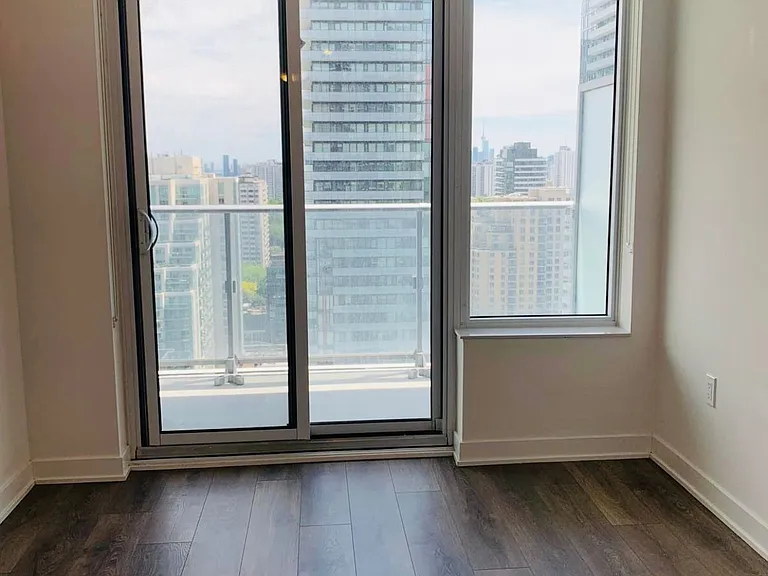 195 Redpath Ave #2407 — Photo 12