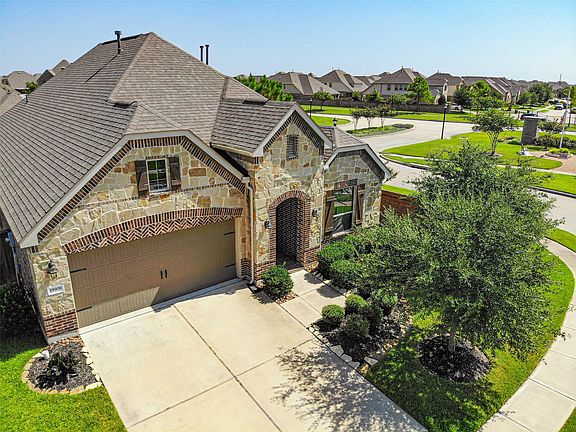 3rd image of 19906 Virginia Falls Ln