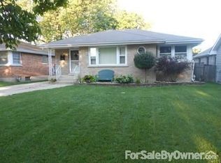 718 S Michigan Ave, Villa Park, IL