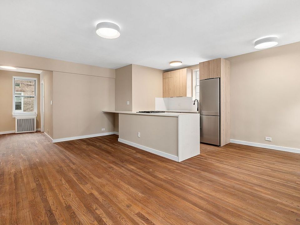 1st image of 30 Monroe Pl APT 6A