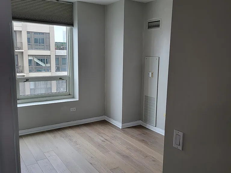 33 W Ontario St #29H — Photo 7
