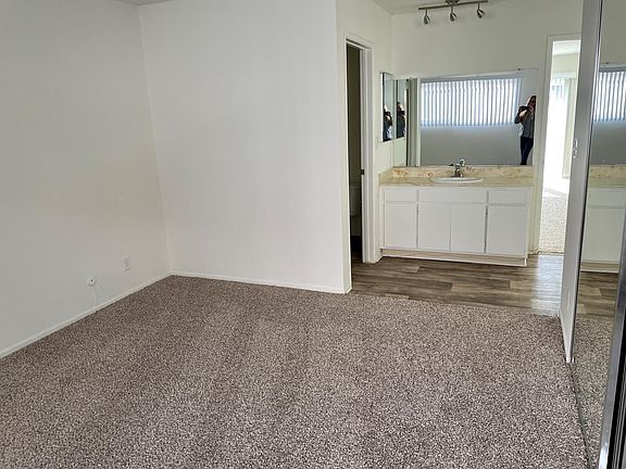 4th image of 2645 Harbor Blvd