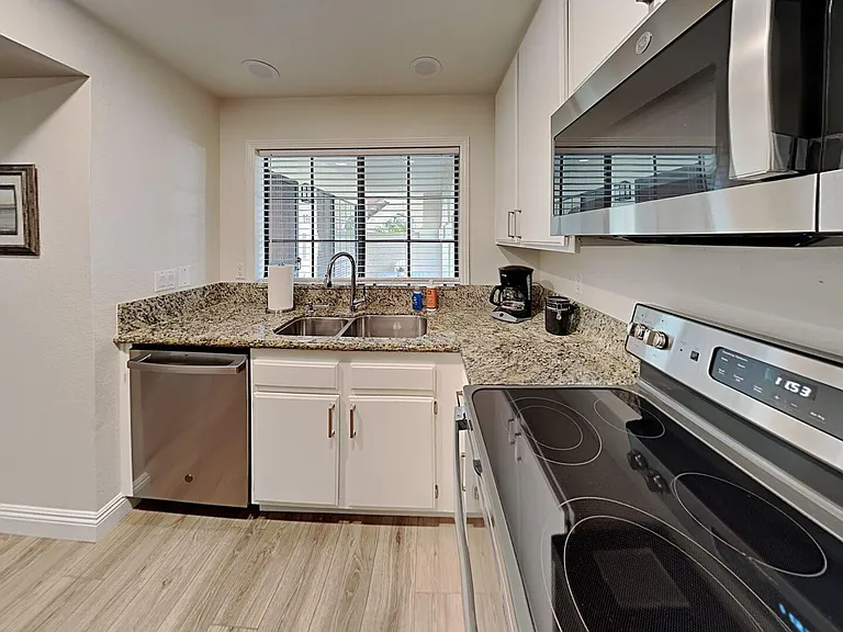 4155 Porte De Palmas #196 — Photo 36