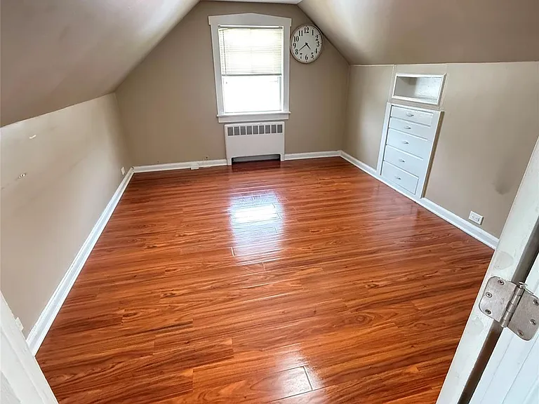 27 Caldwell Rd — Photo 2