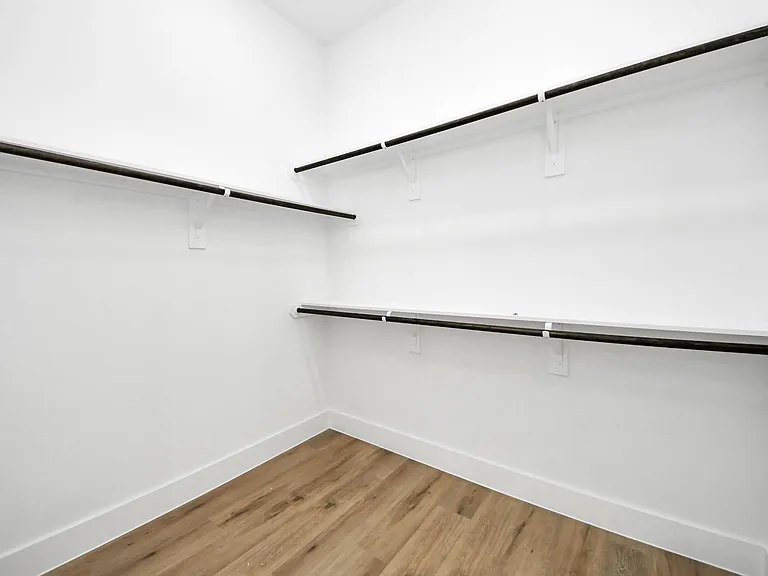 8313 Venus St — Photo 22