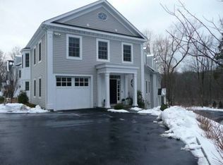289 Park St, New Canaan, CT 06840