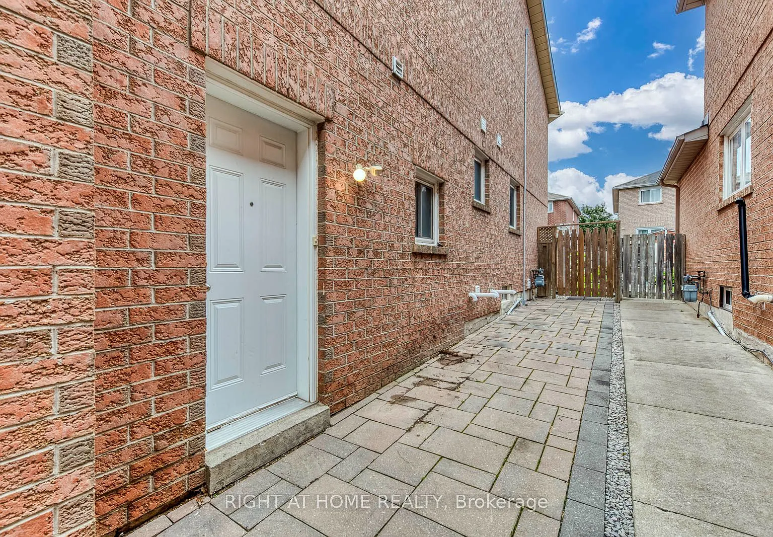 2 bed, $1,799 — Photo 3