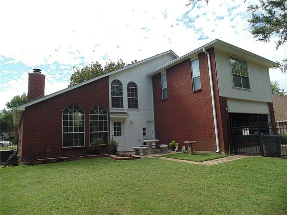 3rd image of 416 Lemontree Ln