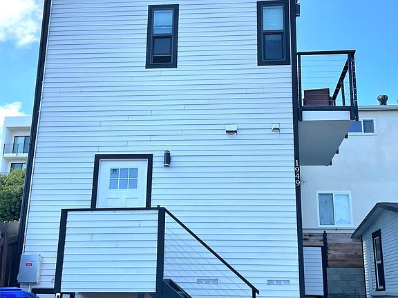 2nd image of 1949 Meade Ave
