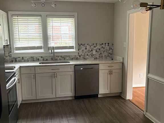3rd image of 800 Timken Dr