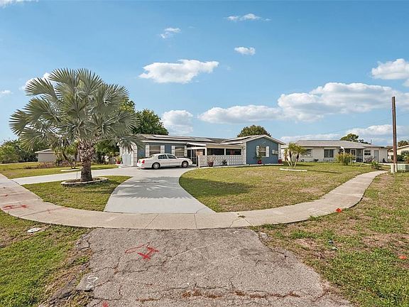 3rd image of 22359 MONTROSE AVENUE