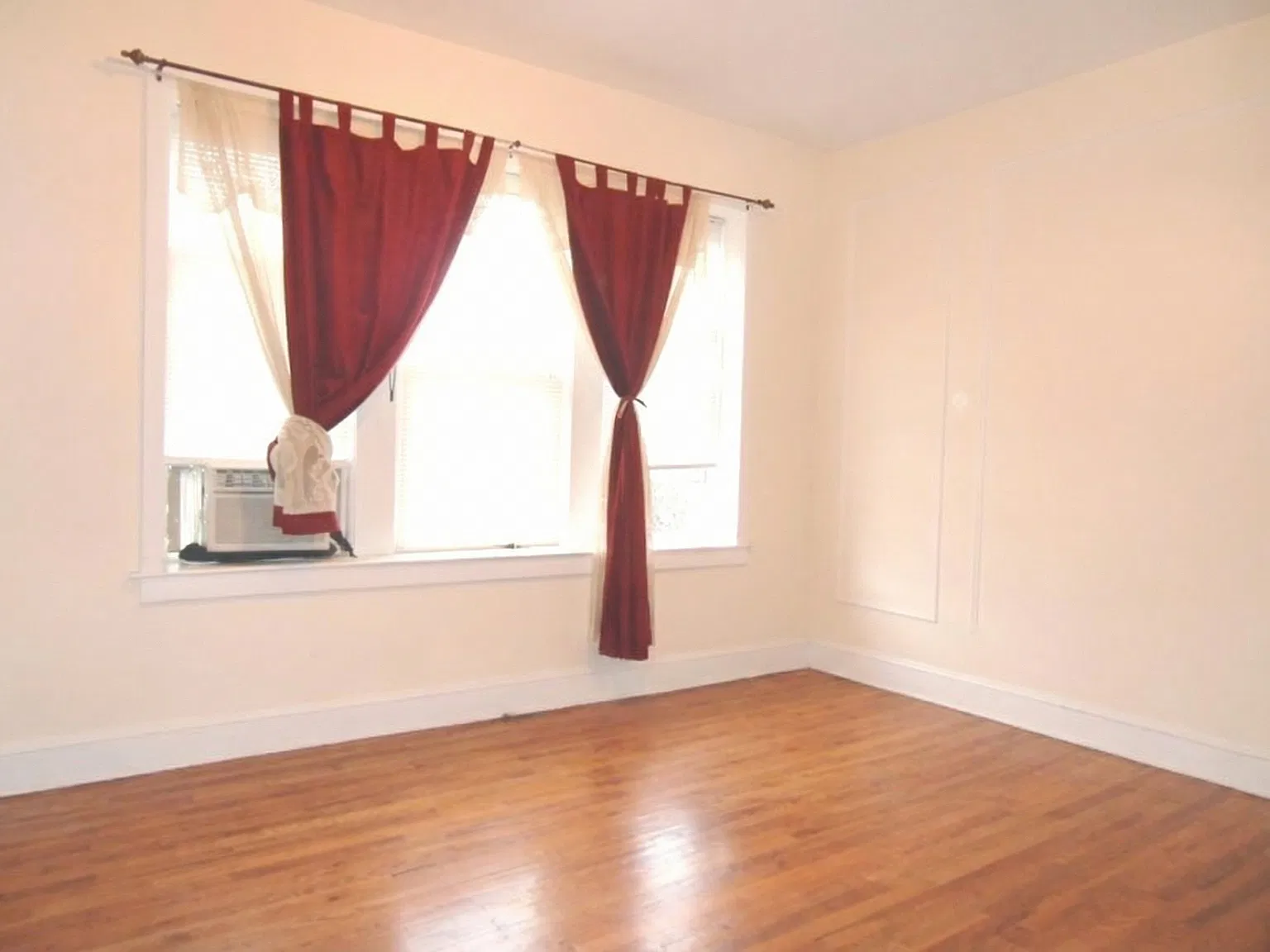 5 Romaine Place — Photo 3