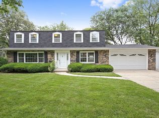 6040 Washington St, Downers Grove, IL 60516