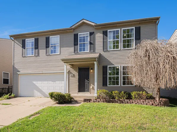 8608 Rifle River Dr, Fowlerville, MI 48836