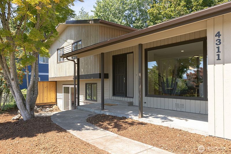3rd image of 4311 King Avenue
