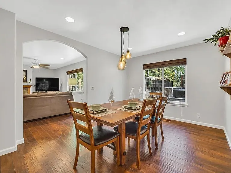 10489 Sky Cir — Photo 9