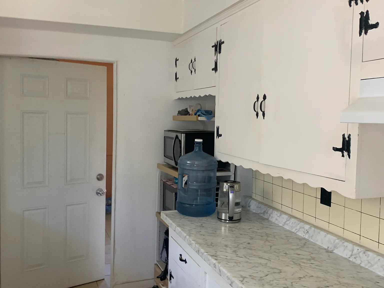 3 bed, 1125 sqft, $3,800 — Photo 3