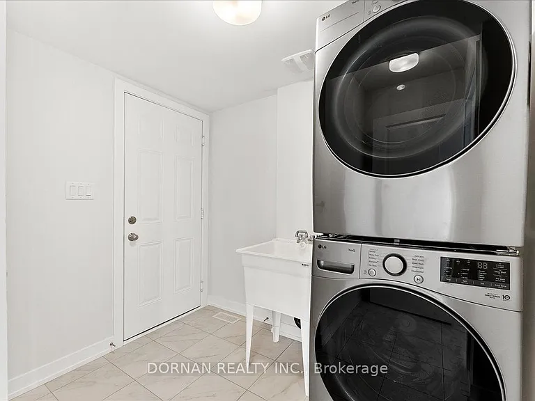 33 Pluto Way — Photo 10