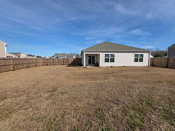 3rd image of 1403 Onslow Bay Ct