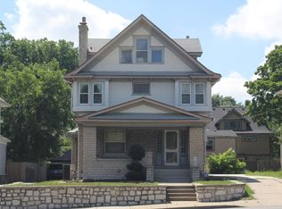 3232 Summit St, Kansas City, MO 64111